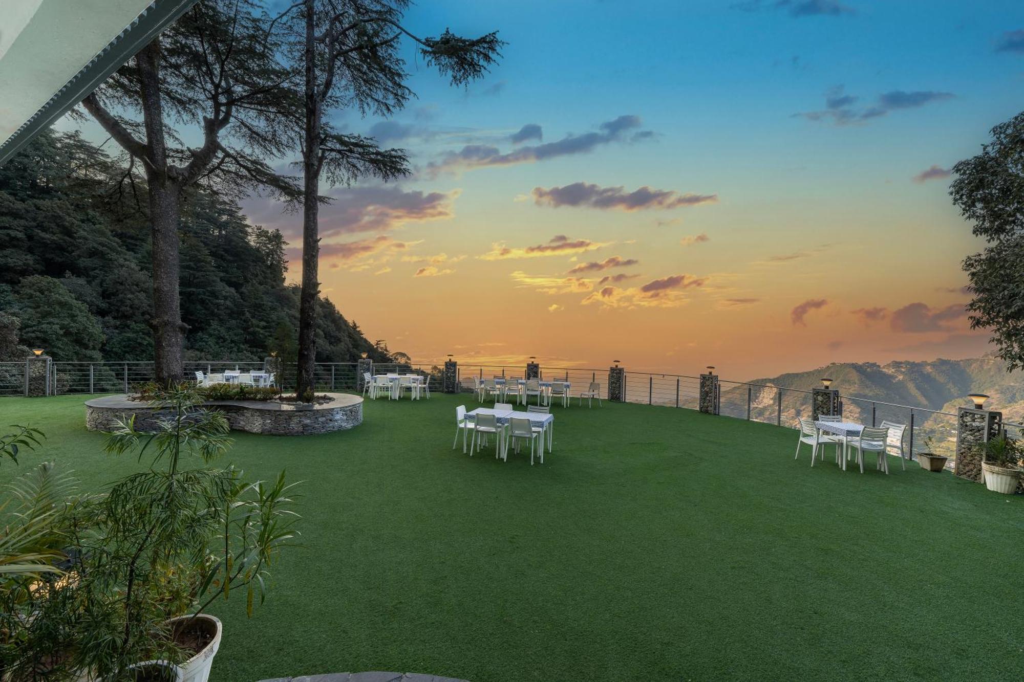 Echor Baris Resort Mussoorie Exteriör bild