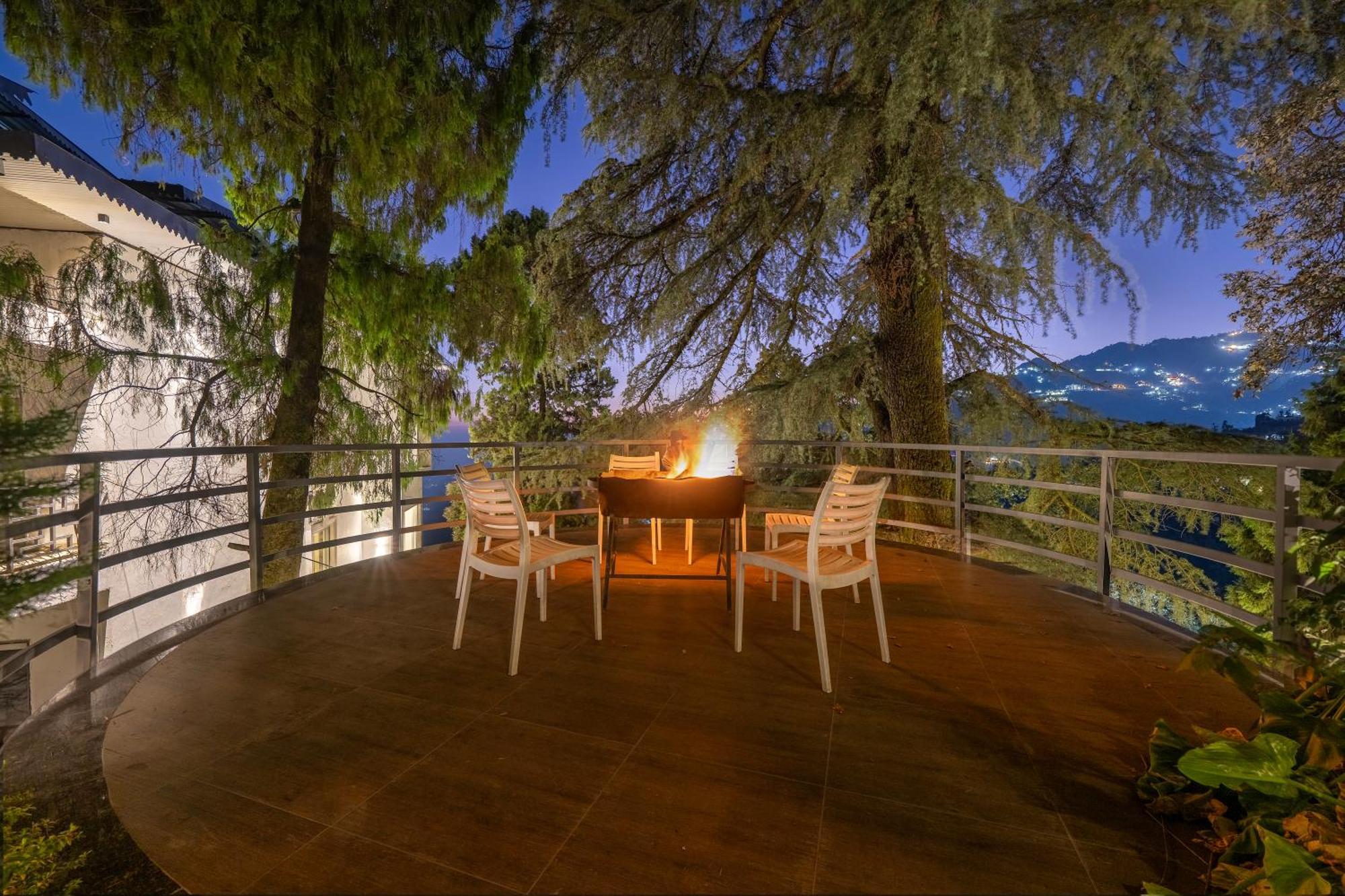 Echor Baris Resort Mussoorie Exteriör bild