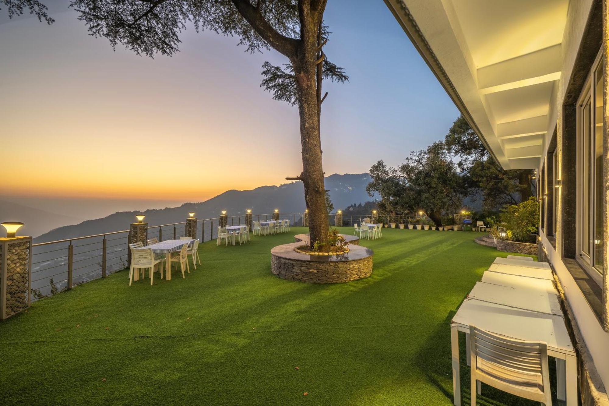Echor Baris Resort Mussoorie Exteriör bild